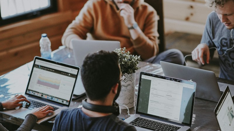 客户案例：某连锁零售上线统一中台，300 家门店数据当天打通